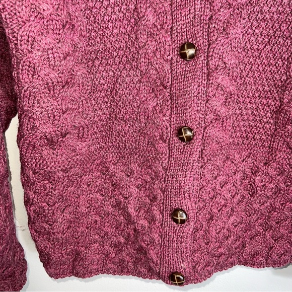 Country Club Vintage Pure New Wool Cardigan Sweater-Made in Ireland-Burgundy-Med - Picture 4 of 9